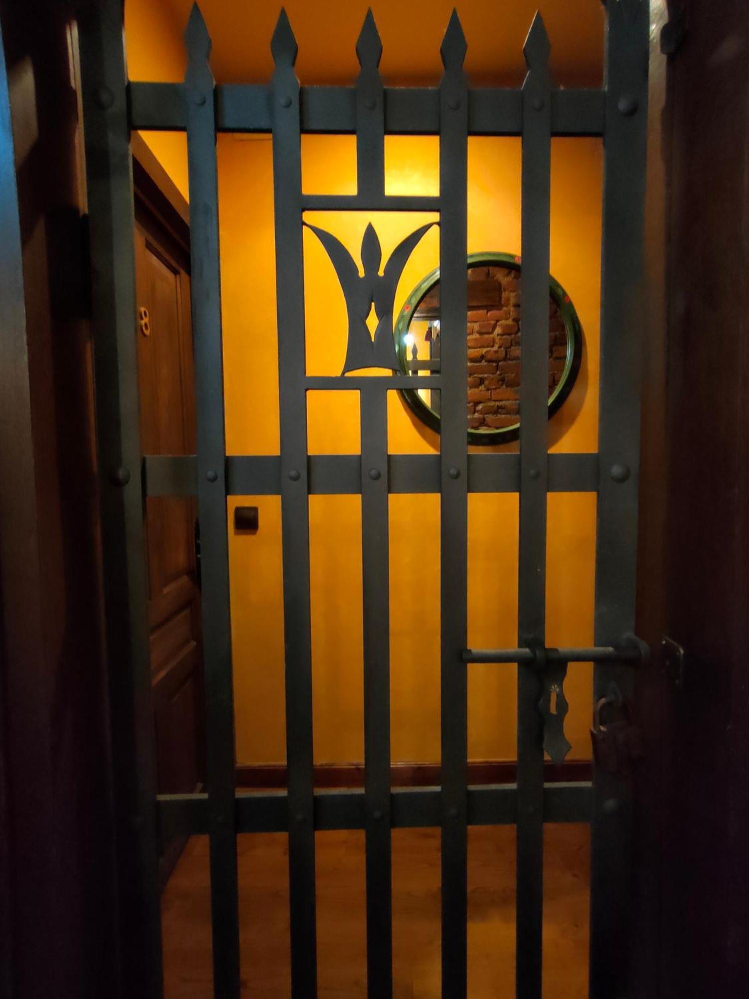 Hotel Dona Gaudiosa Пола де Лена Екстериор снимка