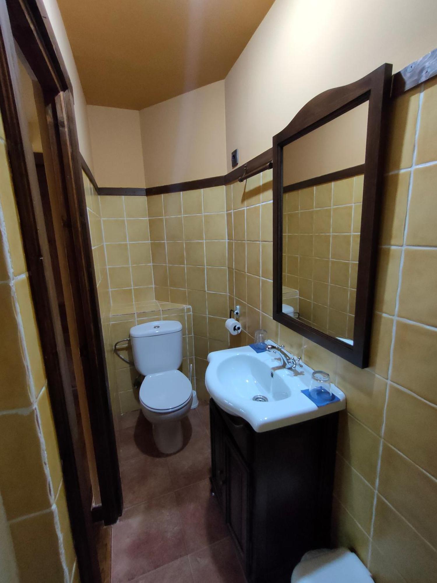 Hotel Dona Gaudiosa Пола де Лена Екстериор снимка